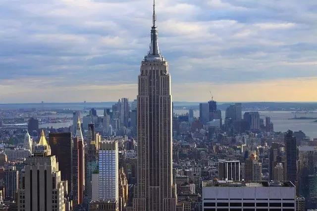 ultimo caso aziendale circa L'Empire State Building