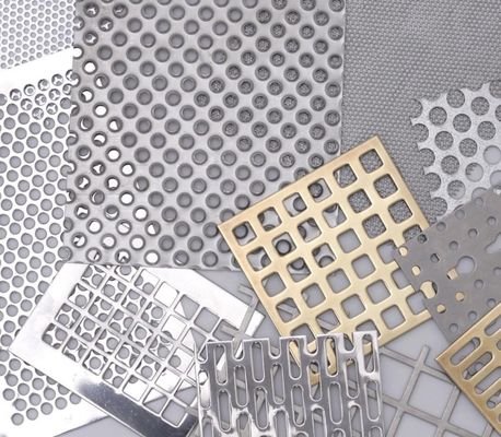 0.5 Mm SS201 SS410 Mirror Polished Stainless Steel Plate ASTM Perforated Mesh Decorative Slotted Hole